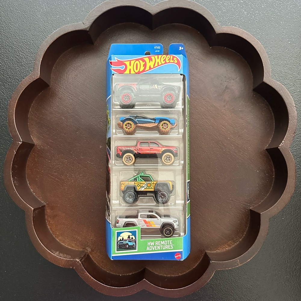 Hot Wheels ~ HW Remote Adventures Set 5 Pack (HTV53)